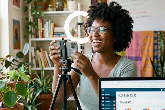 Nellion Host servers in California